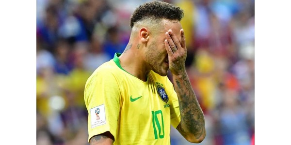 Neymar é o talento mais desperdiçado entre os jogadores dos anos 90 Neymar é o talento mais desperdiçado entre os jogadores dos anos 90